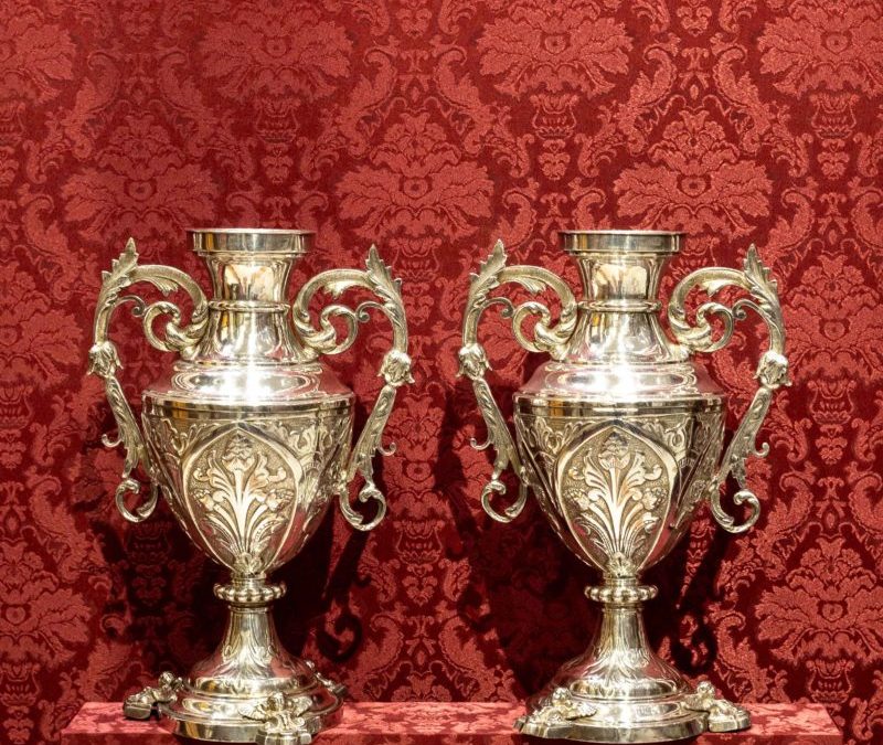 RESTAURACIÓN JUEGO DE JARRAS ANTIGUAS DE LA HERMANDAD