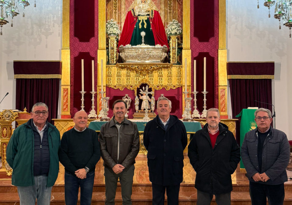 VISITA DEL PREGONERO DE LA SEMANA SANTA DE HUELVA A NUESTROS SAGRADOS TITULARES