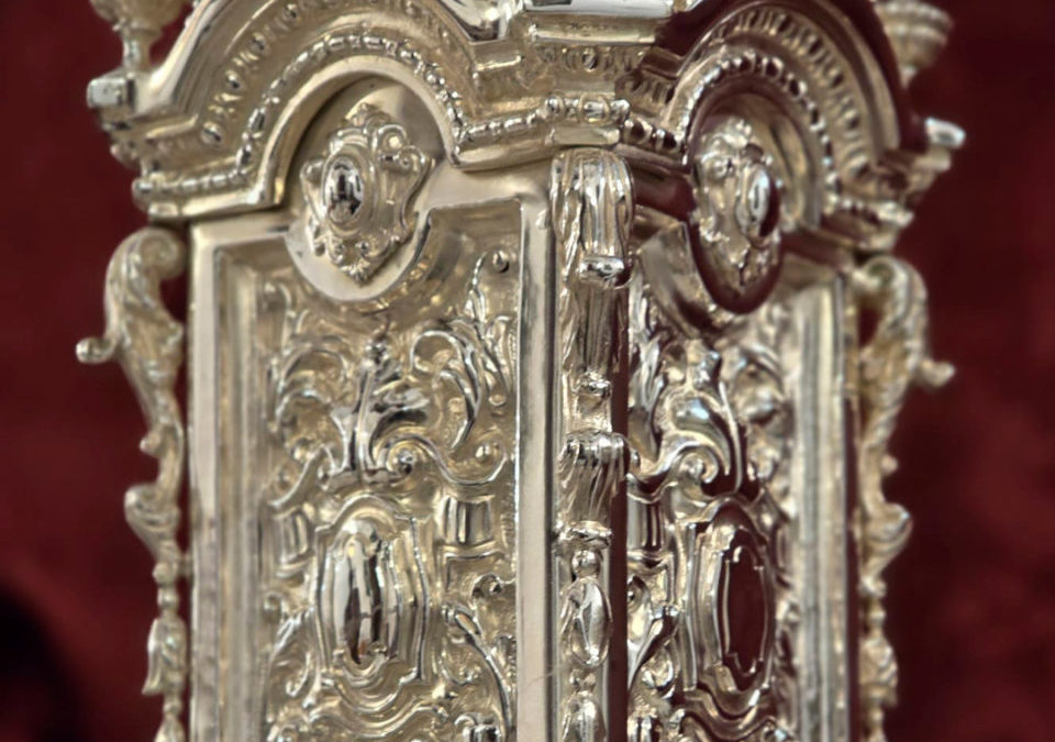 NUEVOS BASAMENTOS Y RESTAURACIÓN DE LOS VARALES DEL PALIO DE NUESTRA SEÑORA DE LA ESPERANZA