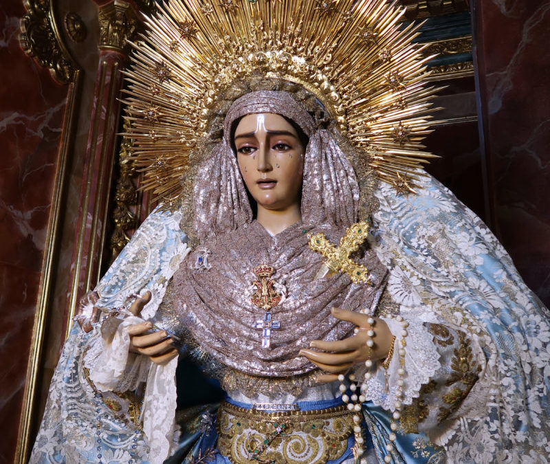 NTRA. SRA. DE LA ESPERANZA ATAVIADA PARA EL TIEMPO ORDINARIO