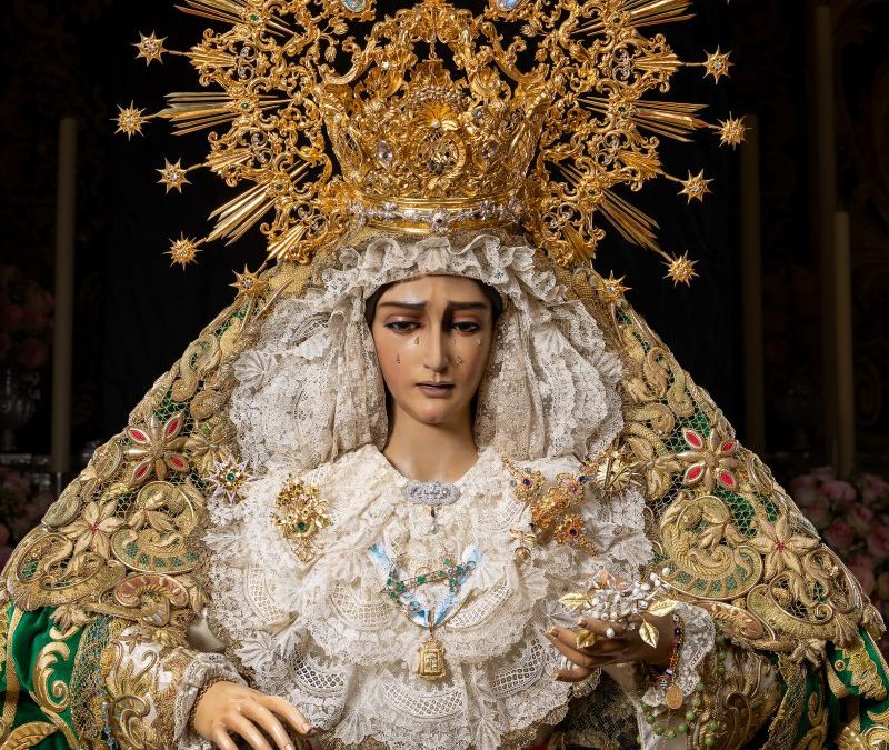 GALERÍA: BESAMANOS A TRA. SRA. DE LA ESPERANZA